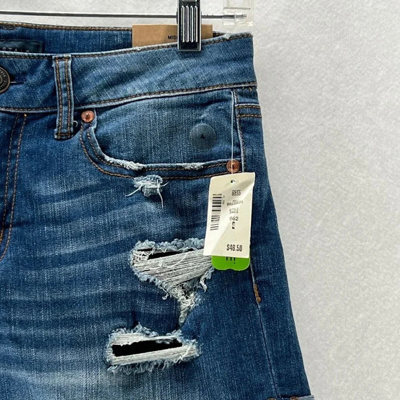 Aéropostale Shorts Womens Size 4 Midi Low Rise Distressed Cuffed Hem Denim Blue - Picture 6 of 9